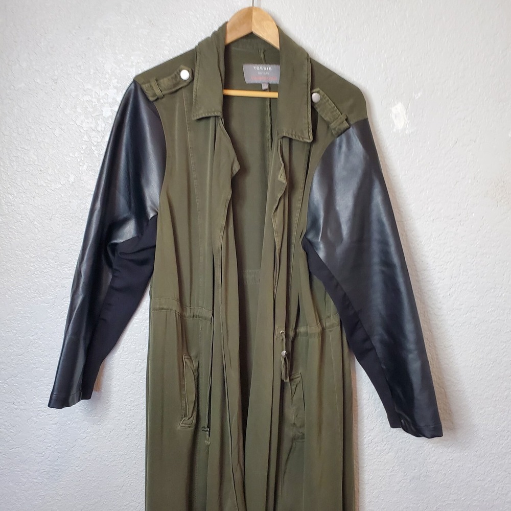 Torrid Anorak Jacket Twill Fabric Faux Leather Sleeves Dark Green Black Sz 3XL - Picture 2 of 16